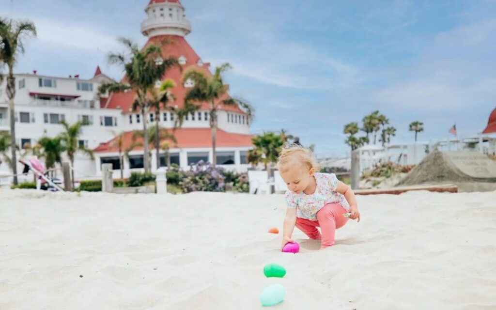 TODO UN PARAÍSO DE ACTIVIDADES PARA NIÑAS Y NIÑOS EN UNA DE LAS PLAYAS MÁS ICÓNICAS DE ESTADOS UNIDOS