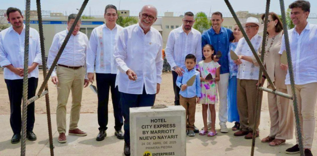 NAYARIT BRINDA SEGURIDAD Y CONFIANZA A INVERSIONISTAS Y CITY EXPRESS BY MARRIOTT COLOCA LA PRIMERA PIEDRA DE NUEVO HOTEL