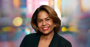 JULIE COKER ES NOMBRADA PRESIDENTA Y DIRECTORA EJECUTIVA DE VISIT CALIFORNIA SUSTITUYENDO EN EL CARGO A CAROLINE BETETA