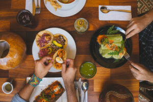 NUEVA COCINA YUCATECA: TRADICIÓN QUE EVOLUCIONA CON PROPUESTAS CONTEMPORÁNEAS QUE REINTERPRETAN PLATILLOS EMBLEMÁTICOS